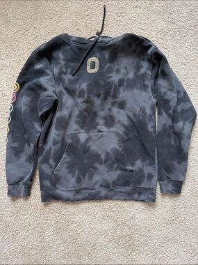 Black Tie-Dye Crewneck Sweatshirt with Subtle Sleeve Accents